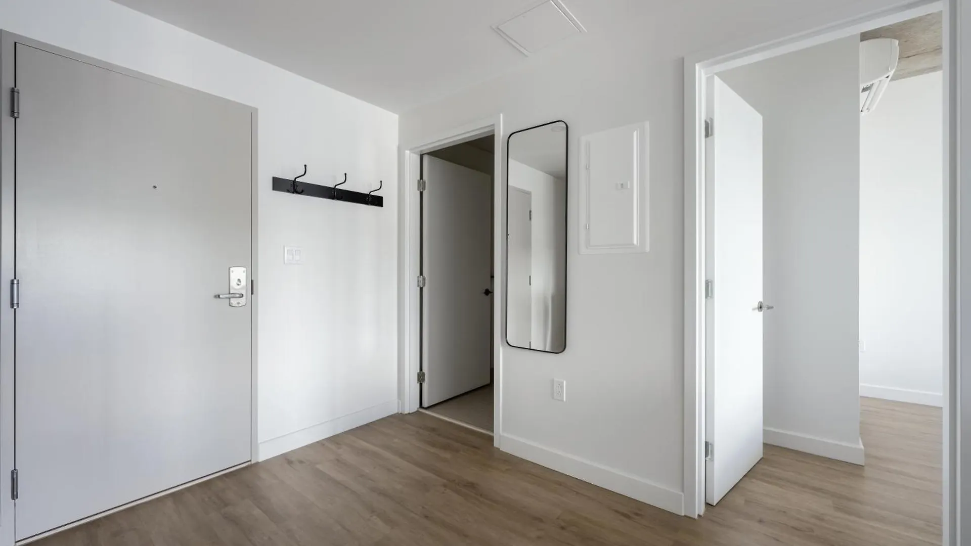 Appartements Dorchester Montreal Apartment