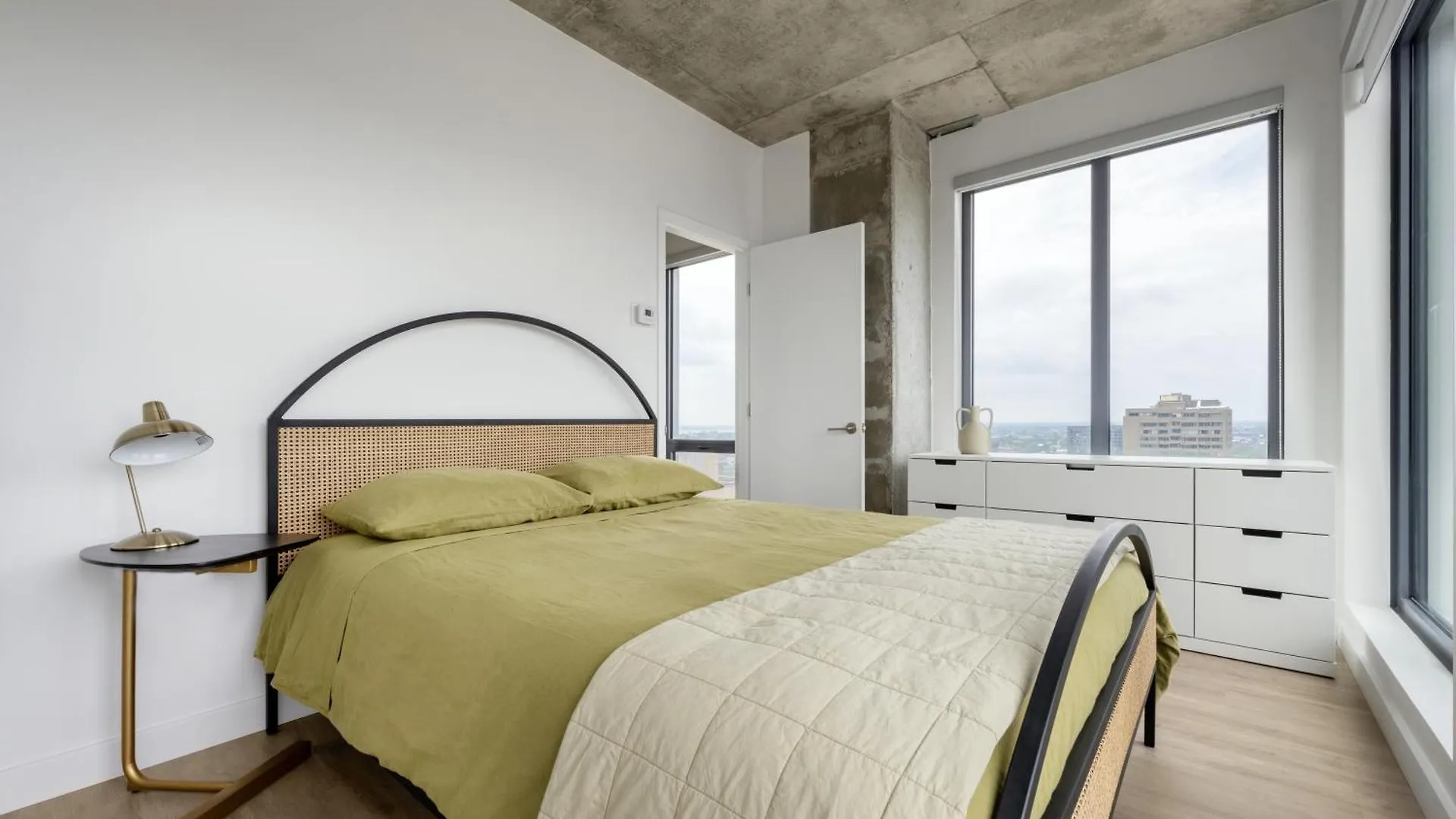 Apartment Appartements Dorchester Montreal