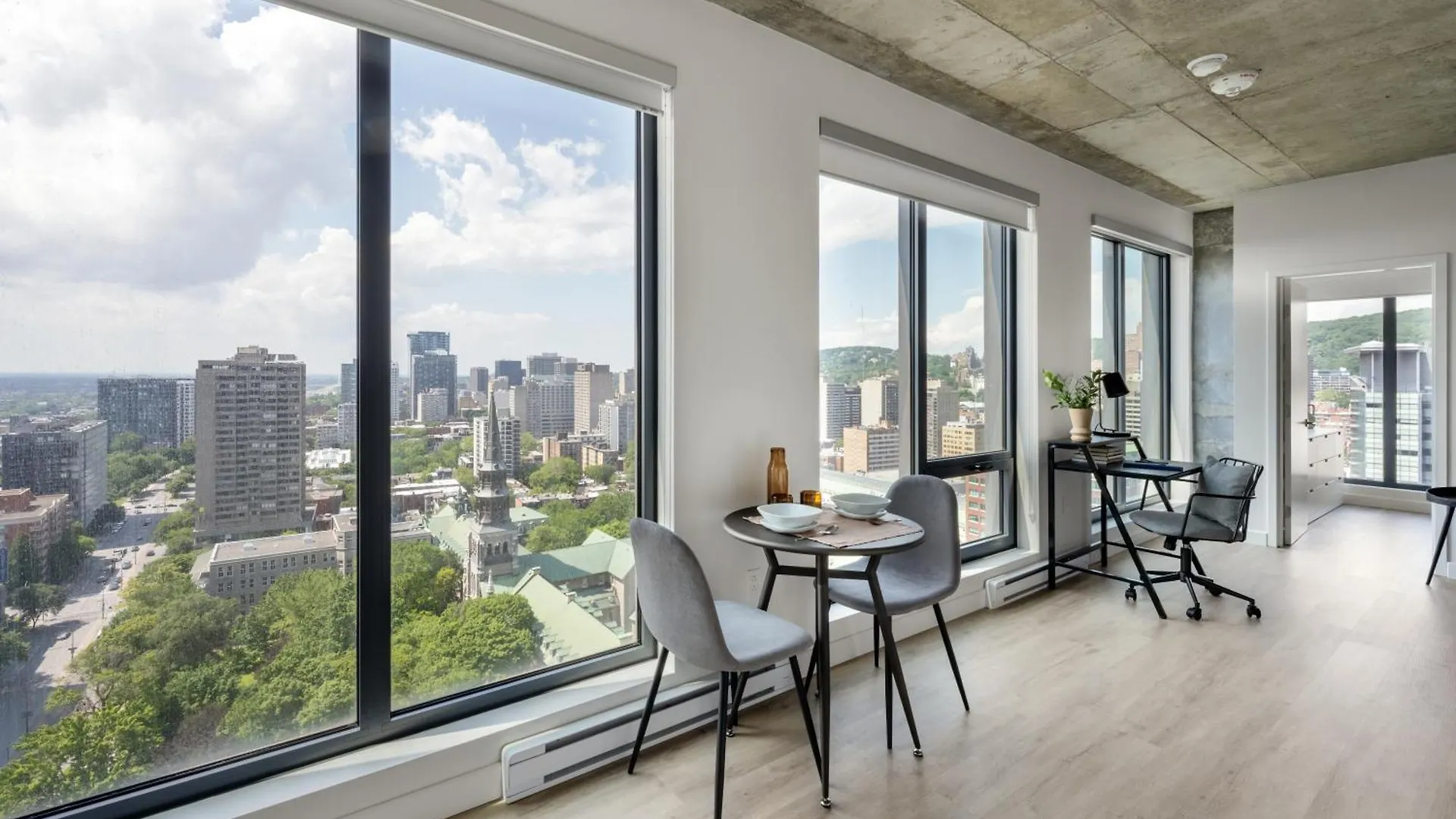 Appartements Dorchester Montreal Apartment